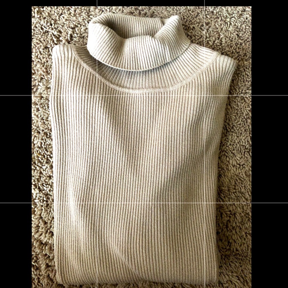 Byegreis Turtleneck